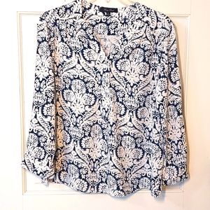 Anthropologie Honey Punch Navy/white Floral Batik Print Popover Top, Size M.